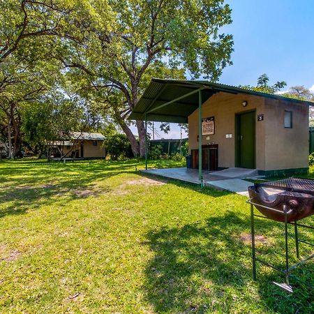 Zambezi Mubala Campsite Katima Mulilo Kamer foto